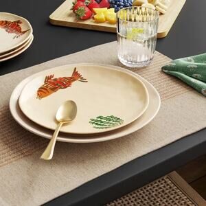 Threshold NWT Coastal 9" Stoneware Dinner Plate Yellow Fish
